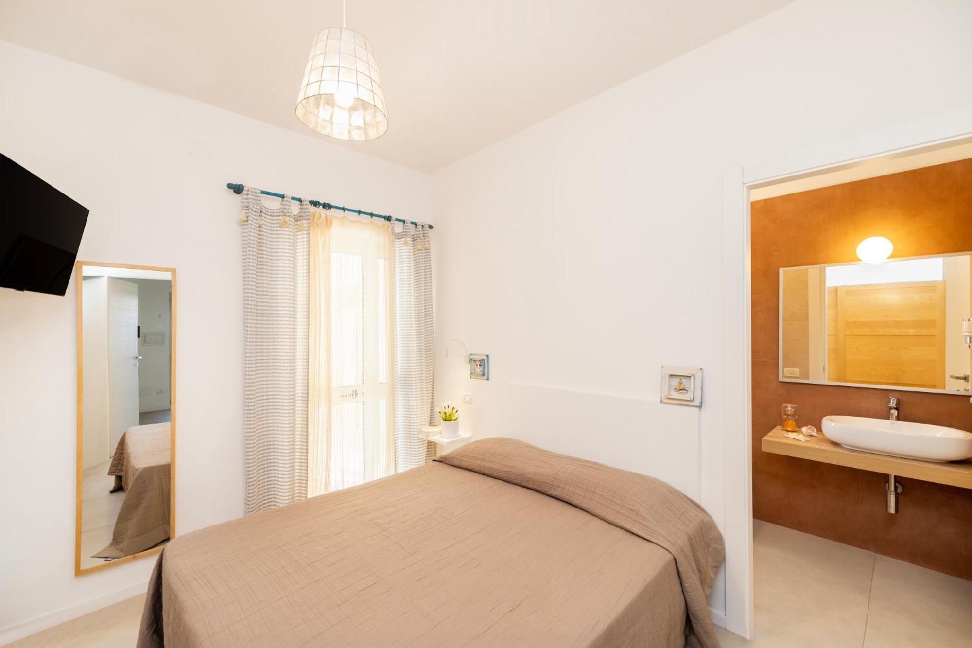 Aria Di Mare Vieste - Luxury Apartments By The Sea Buitenkant foto